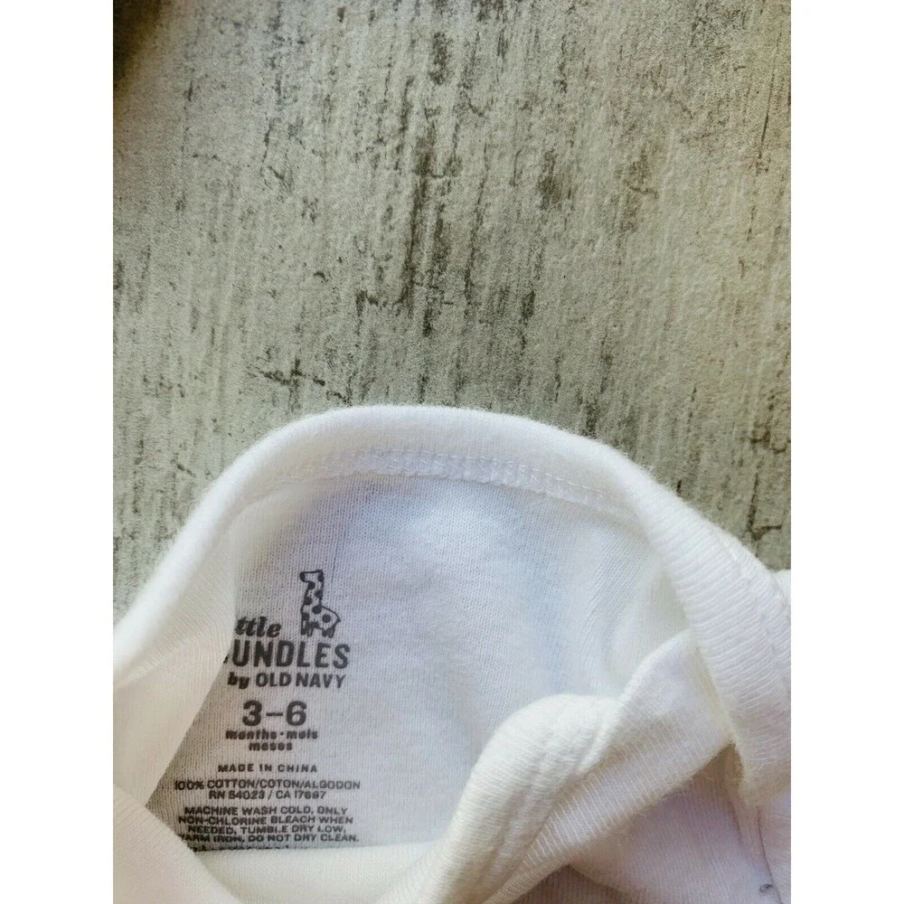 Baby Gap Old Navy Carter's Lot Set of 5 White Bodysuit Romper One-Piece 3-6M EUC